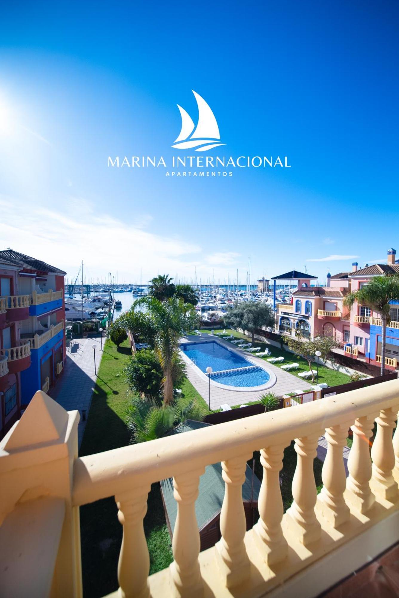 Apartamentos Marina Internacional Торрев'єха Екстер'єр фото